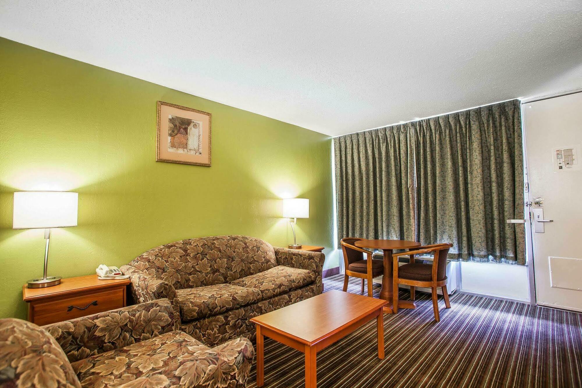 Quality Inn Franklin Buitenkant foto
